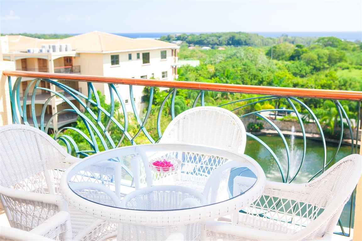 Clarion Suites Roatan At Pineapple Villas French Harbour Exterior foto